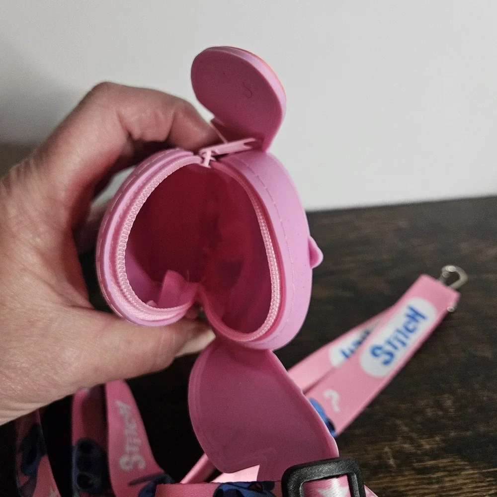 Angel Silicone ‎ Crossbody Zipper Purse/Pouch Disney Lilo & Stich Pink